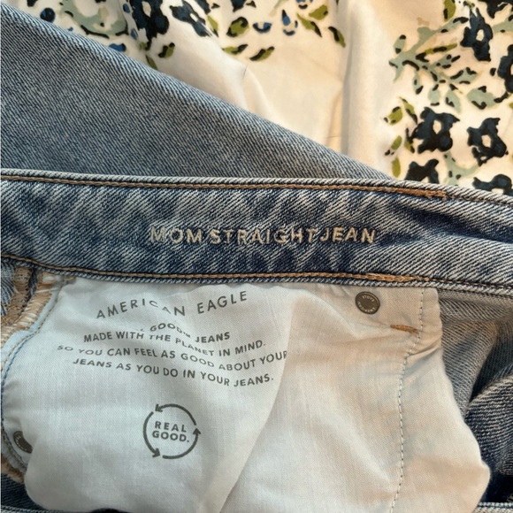 American Eagle Mom Straight Jean - Picture 6 of 6